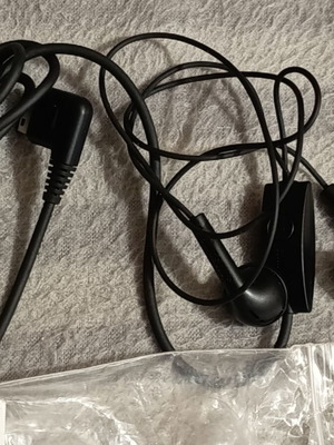 Samsung EHS497Q0ME Genuine Headset new for old phones