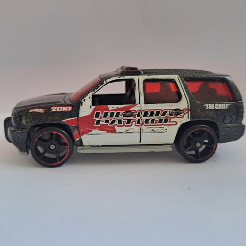 Hot Wheels '07 Chevy Tahoe Highway Patrol 2010 Edition diecast car