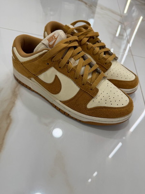 Nike Dunk Low μεταχειρισμένα, νούμερο 40, μπεζ και καφέ