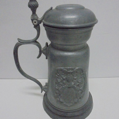 Old zinc beer stein with lid, vintage collectible