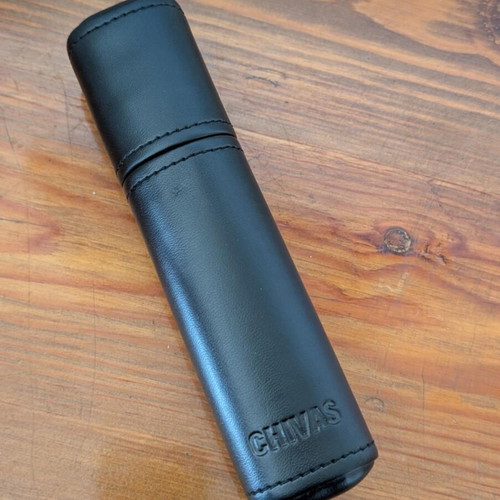 Chivas leather cigar case like new, 17 cm