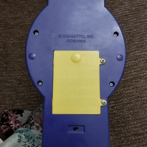 UNO card launcher machine like new without box