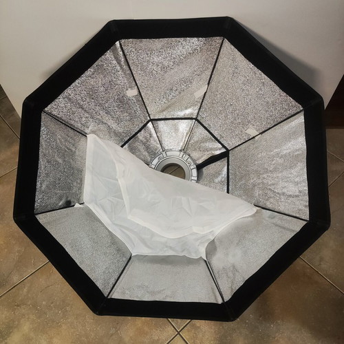 Godox Octa 95cm softbox with grid used