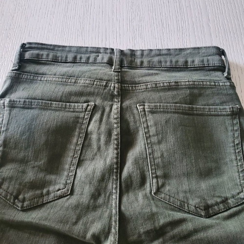 Zara green slim fit pants with pockets like new