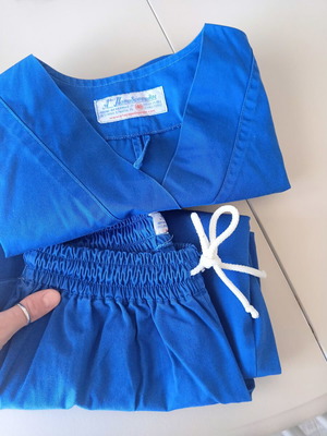 Surgical Nursing Uniform Medium, like new, blue