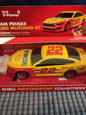 Shell Ford Mustang GT collectible car like new with battery and charger