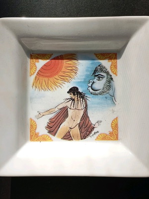 Titan commemorative plate used, porcelain 17x17 with Aesop's fables