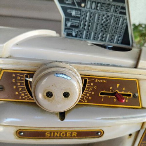 Singer 401 M13 sewing machine used for spare parts