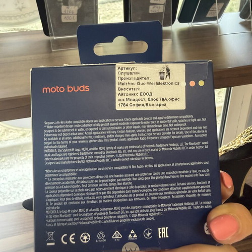 Moto Buds wireless earbuds like new