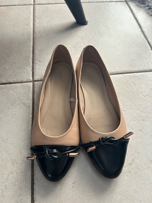 Lasocki ballerinas like new, black and beige, size 37