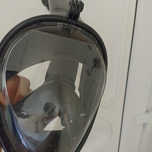 Full face mask, black, lightly used