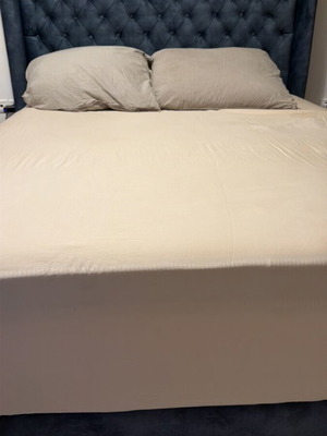 Bed frame 160x200 without mattress
