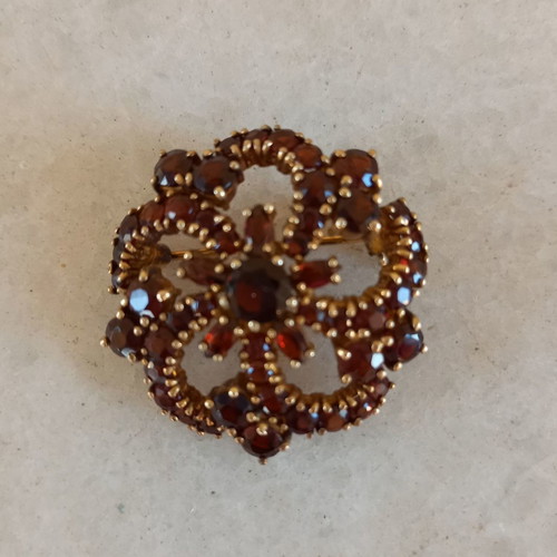 Silver 925 brooch with red semi-precious stones new