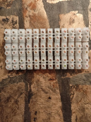 Terminal blocks 10-amp in 12 rows, pack of 3, white