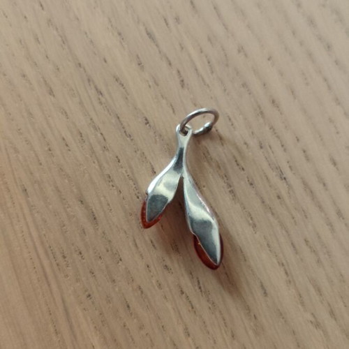 Vintage silver pendant with Baltic amber stones, like new