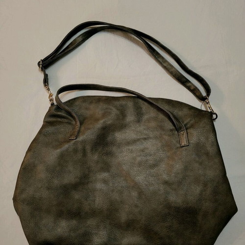 Women’s shoulder bag used, metallic grey, leatherette