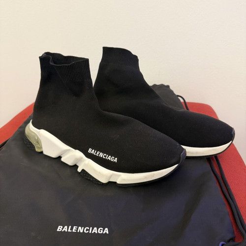 Balenciaga Speed 2.0 sneakers lightly used, size 42, black