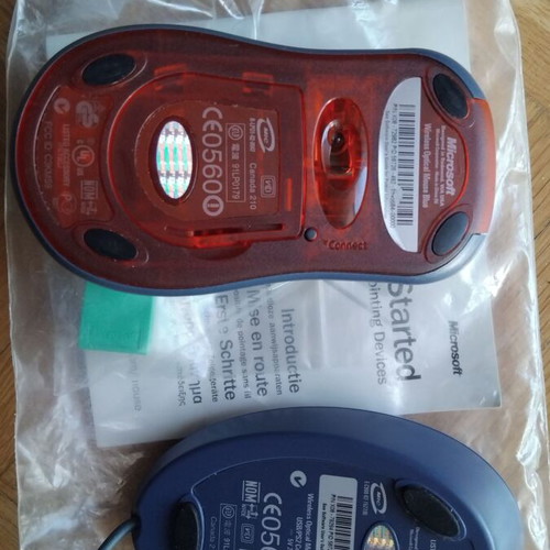 Microsoft Wireless Optical Mouse Blue like new