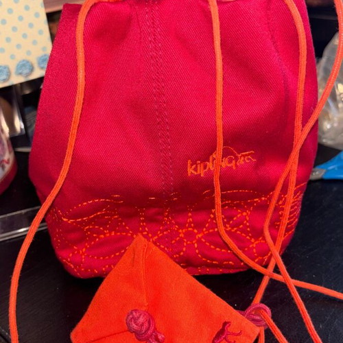 Kipling embroidered crossbody pouch bag like new with small wallet red and orange