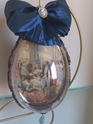 Easter egg handmade from Plexiglas new, 15 cm