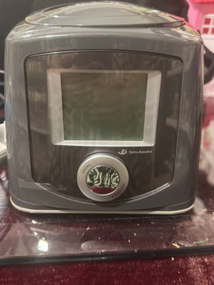 Fisher & Paykel Icon Auto automatic apnea device like new with mask