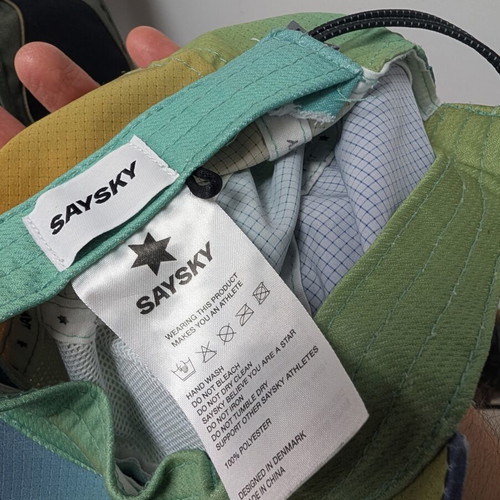 Saysky cap good condition, colorful