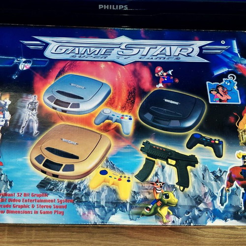 Retro 32-bit game console like new with accessories