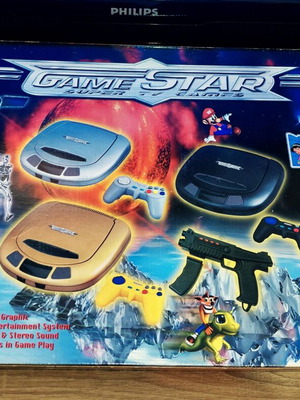 Retro 32-bit game console like new with accessories