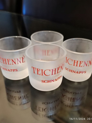 Collectible shot glasses pack of 4 pieces new