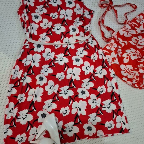 Floral dress AWG Mode Center XXL like new, black and red