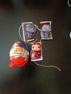 Stranger Things Kinder Joy new, pack with Dustin, Hopper & Max
