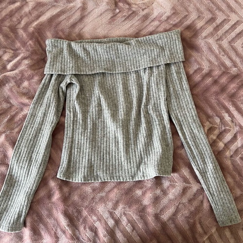 Stradivarius off shoulder sweater grey like new, size S
