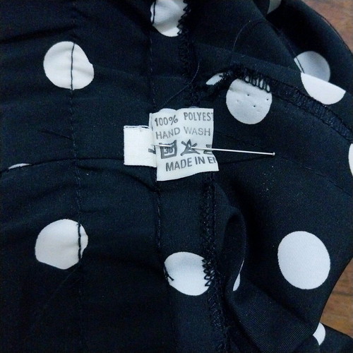 Pleated polka dot black skirt No 3XL like new