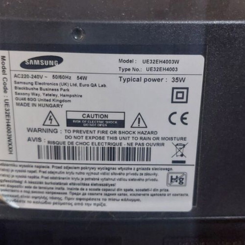 Samsung 32" TV with remote control