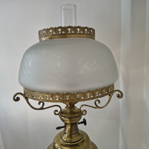 Brass vintage 70's table lamp like new