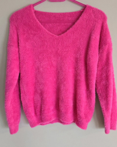 Cropped fluffy hot pink sweater, M size