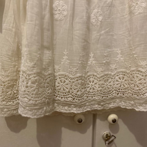 King Kong, white dress, size S, 70% cotton, 30% silk, with lining.
