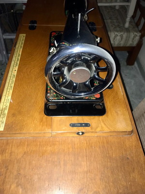 Dalia sewing machine like new