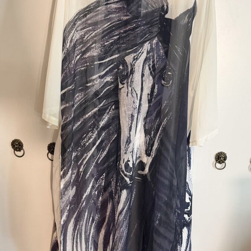 Set M long cover up and pants like new with amazing patterns