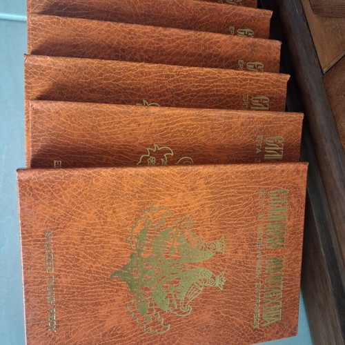 Greek Literature 10-Volume Set new, works of 30 modern Greek authors