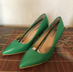 Zapatos Green High Heels New, 8 cm Pyramid Heel
