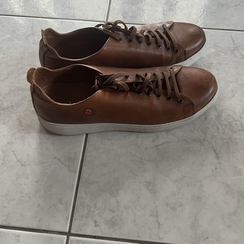 Robinson men's leather shoes used, size 45, white and brown
