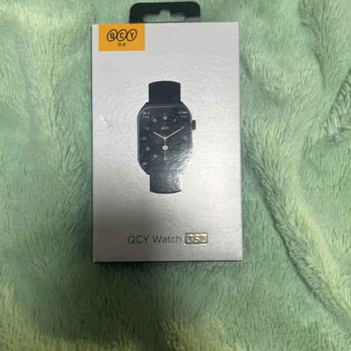 QCY Watch new with charging cable compatible with iOS and Android