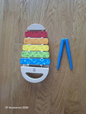 Hape Early Melodies wooden xylophone Rainbow, like new