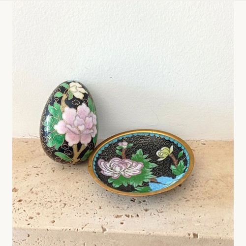 Vintage cloisonné egg and saucer set like new