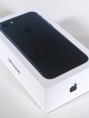 iPhone 7 32GB like new, black, Apple iOS