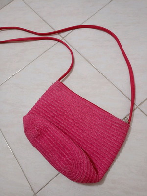 Voi&Noi pink straw shoulder bag