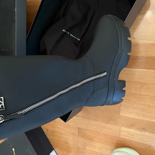 Giuseppe Zanotti boots like new, size 38.5, black