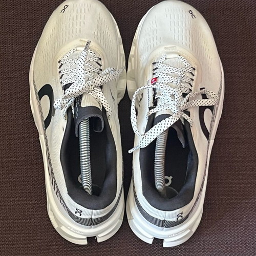 On Cloudmonster 2 women's athletic shoes used, size 40, white