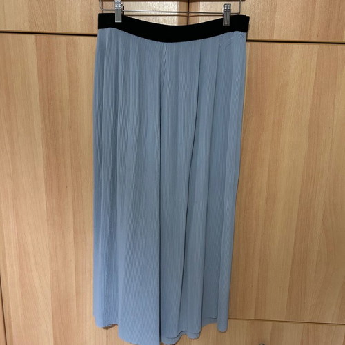 Zara pleated turquoise crop pants new, size L